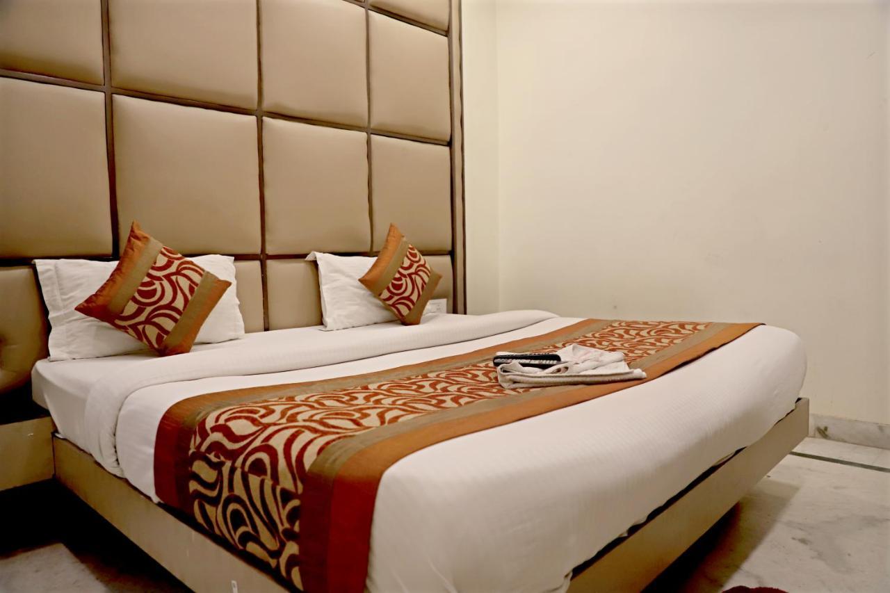 Hotel Klick International At "5 Min Walking " From New Delhi Railway Station Kültér fotó