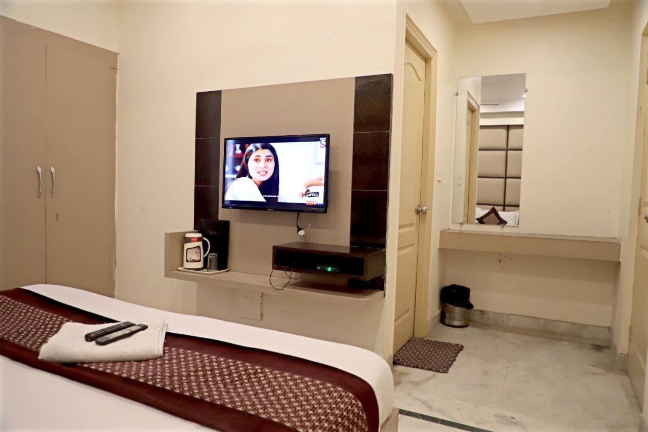 Hotel Klick International At "5 Min Walking " From New Delhi Railway Station Kültér fotó