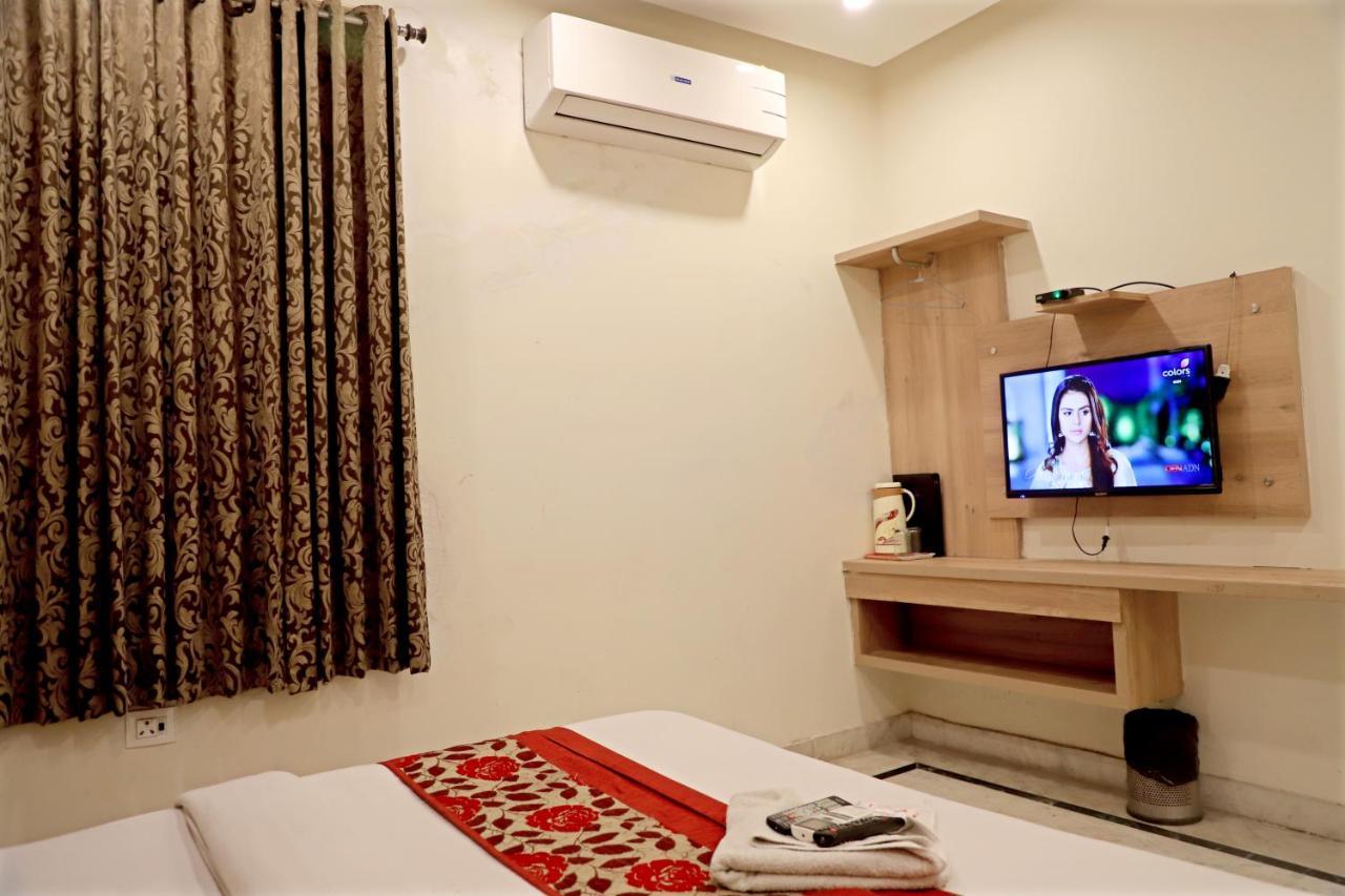Hotel Klick International At "5 Min Walking " From New Delhi Railway Station Kültér fotó